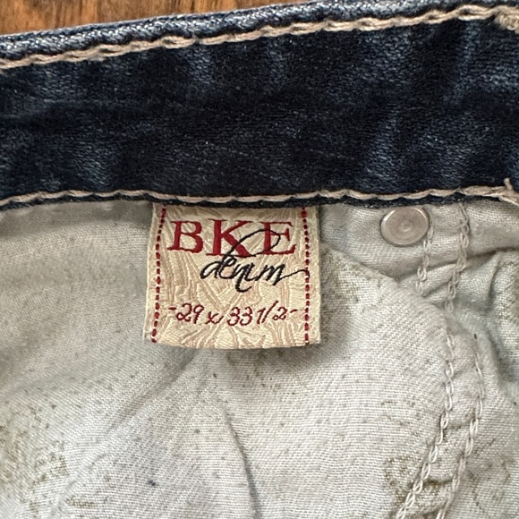 BKE Blue Jeans - Picture 6 of 8